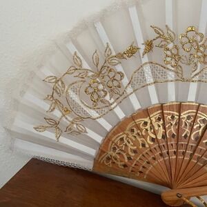 Vintage Ivory Lace Gold Embroidered Fabric Folding 15" Fan Beige & Wood READ